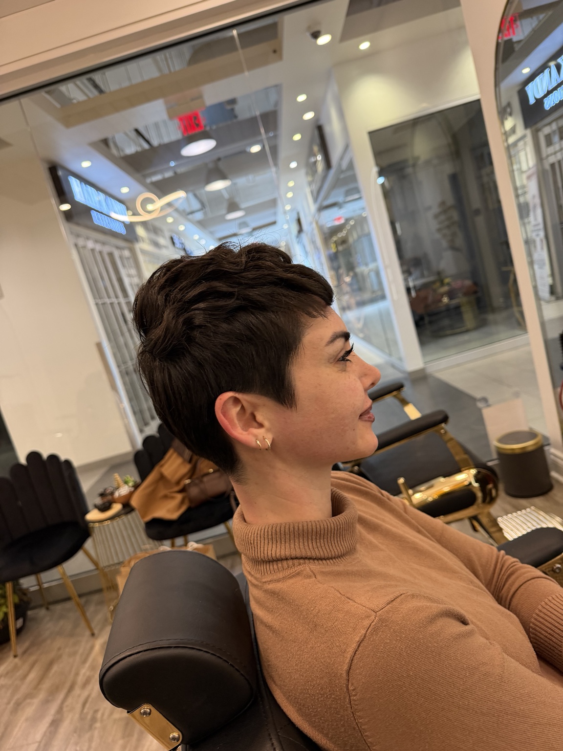 Cut & Styling at Marjan Lux Beauty
